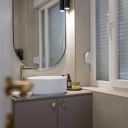 Teatar Rooms And Studio Апартаменты