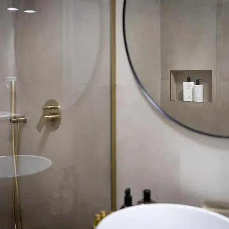 Teatar Rooms And Studio Апартаменты *