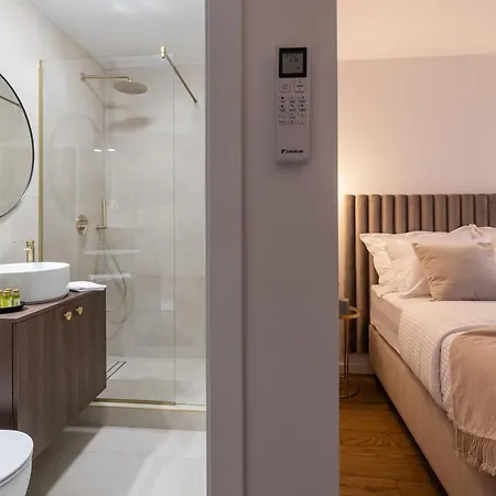 Teatar Rooms And Studio Апартаменты *