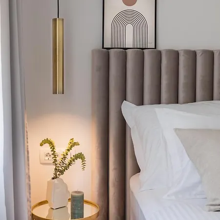 Apartment Teatar Rooms And Studio Split
