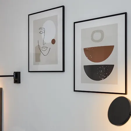 Teatar Rooms And Studio